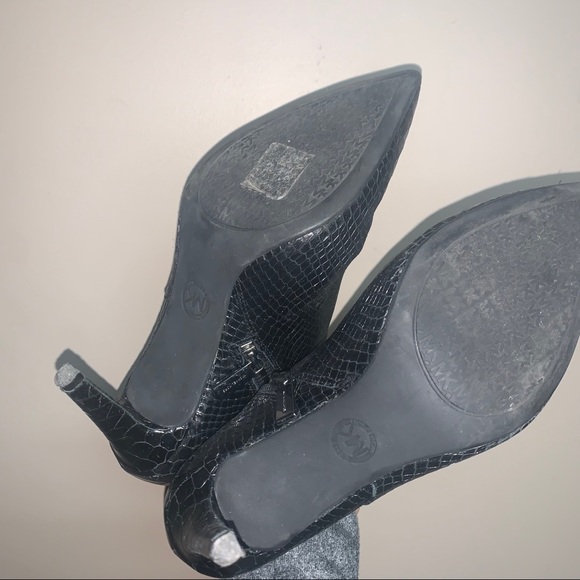 Michael Kors black python booties - Picture 7 of 11